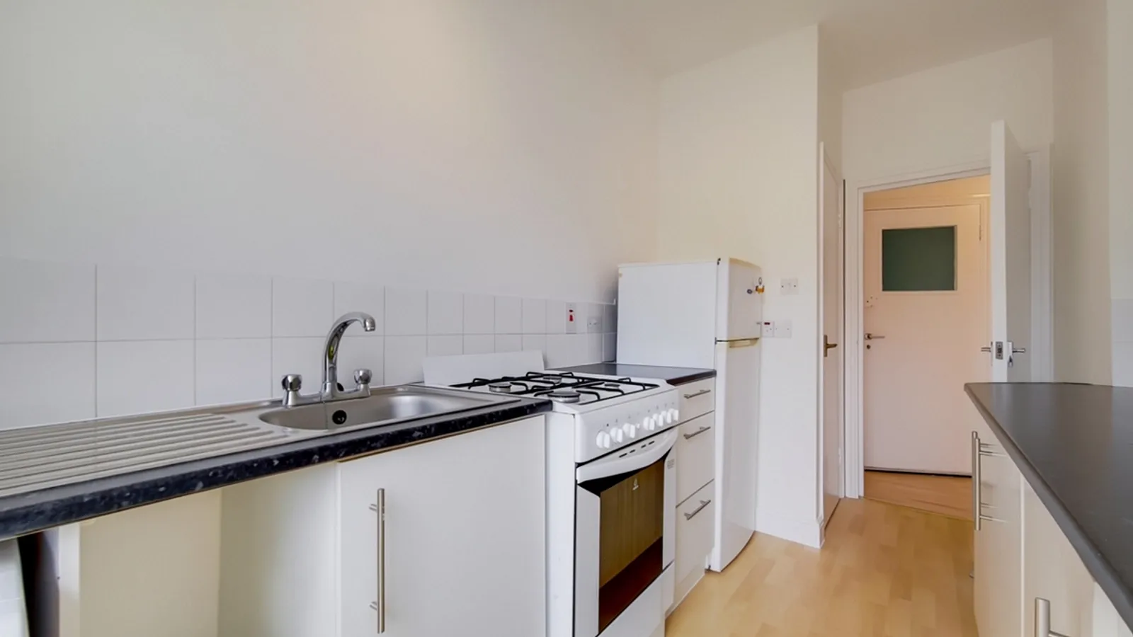 Flat Crayford Road in Greater London