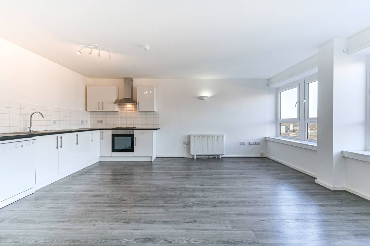 Flat Calderwood Street in Greater London