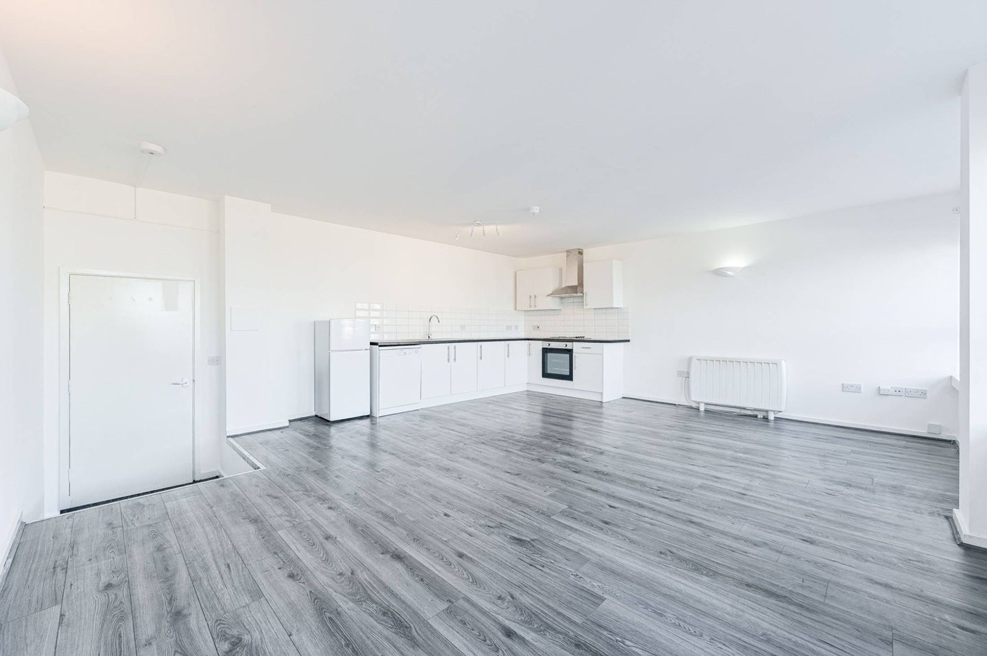 Flat Calderwood Street in Greater London