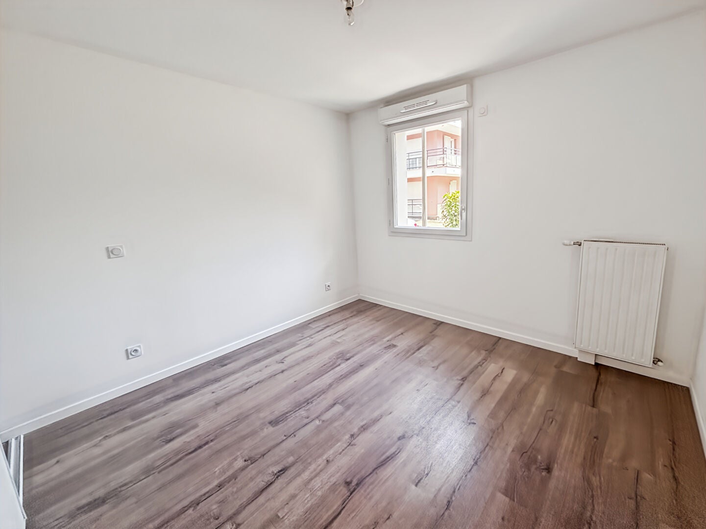 Flat Rue des Chatries in Mennecy