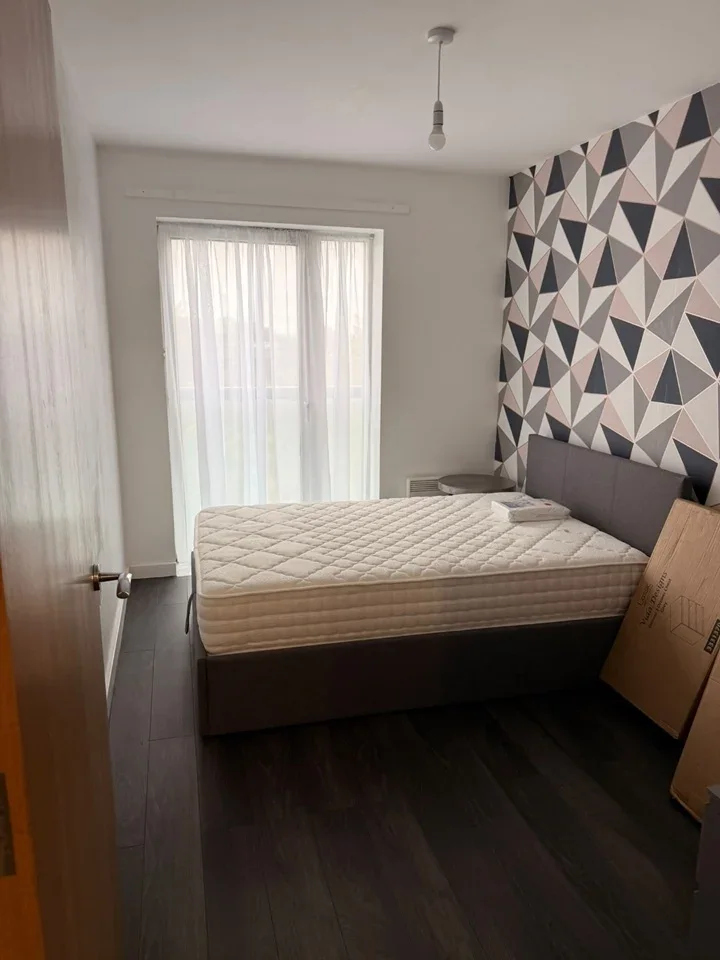 Room South Mayne in Basildon