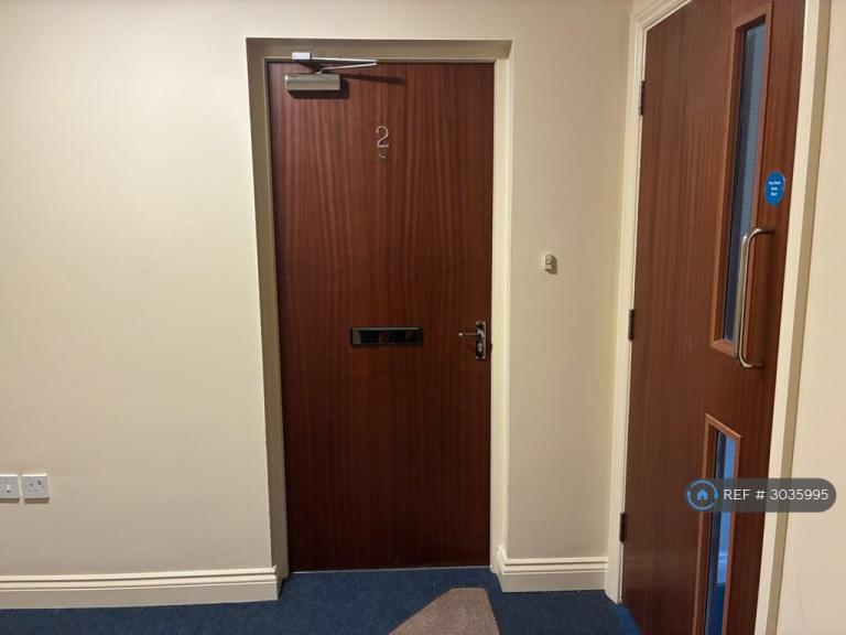 Flat Talbot Drive in Poole