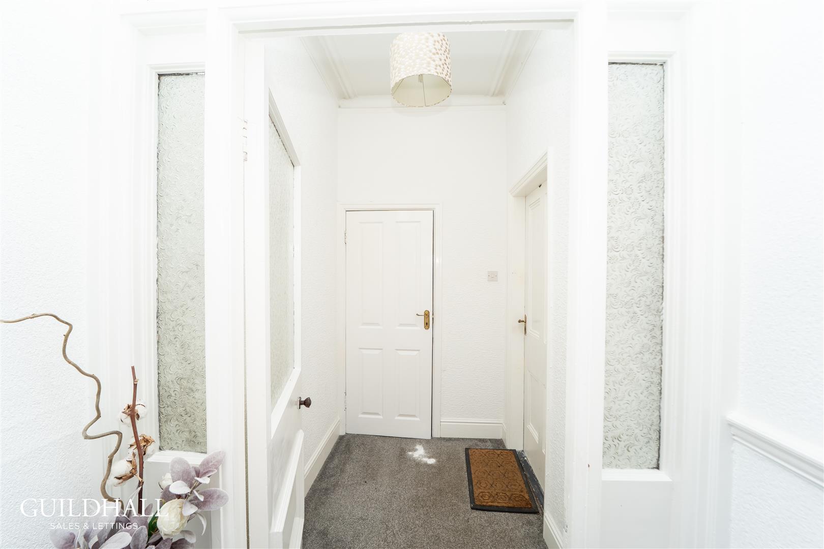 Flat Waterloo Road in Preston