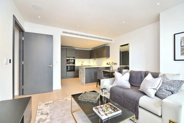 Flat Thurstan Street in Greater London