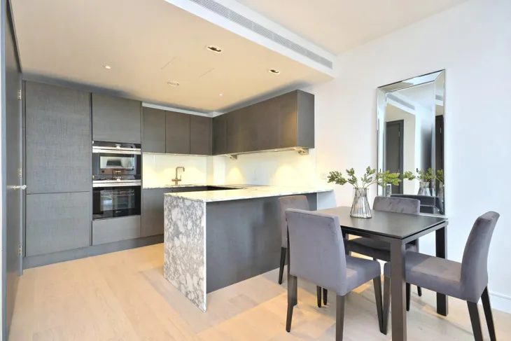 Flat Thurstan Street in Greater London