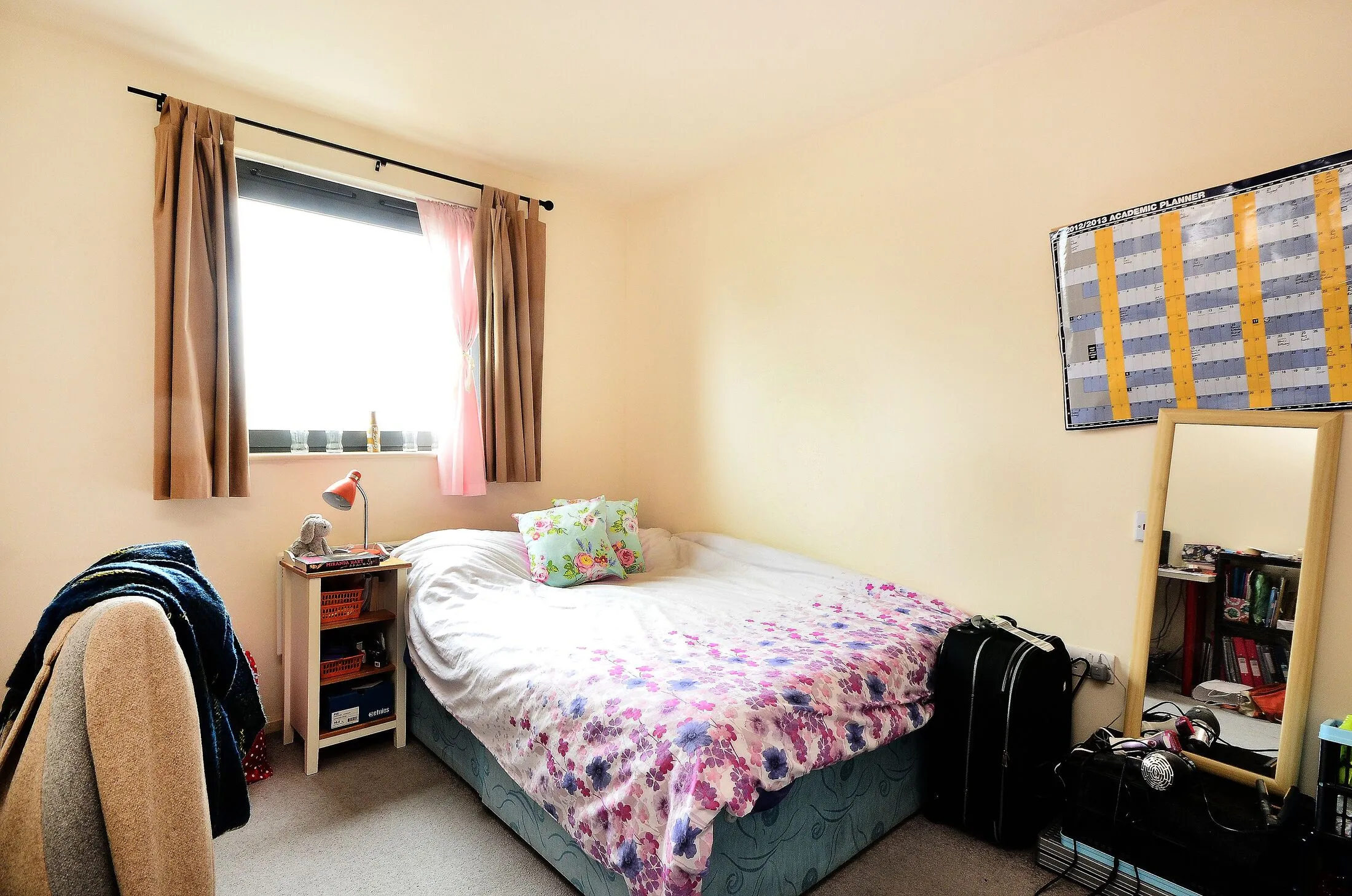 Flat Devonport Street in Greater London