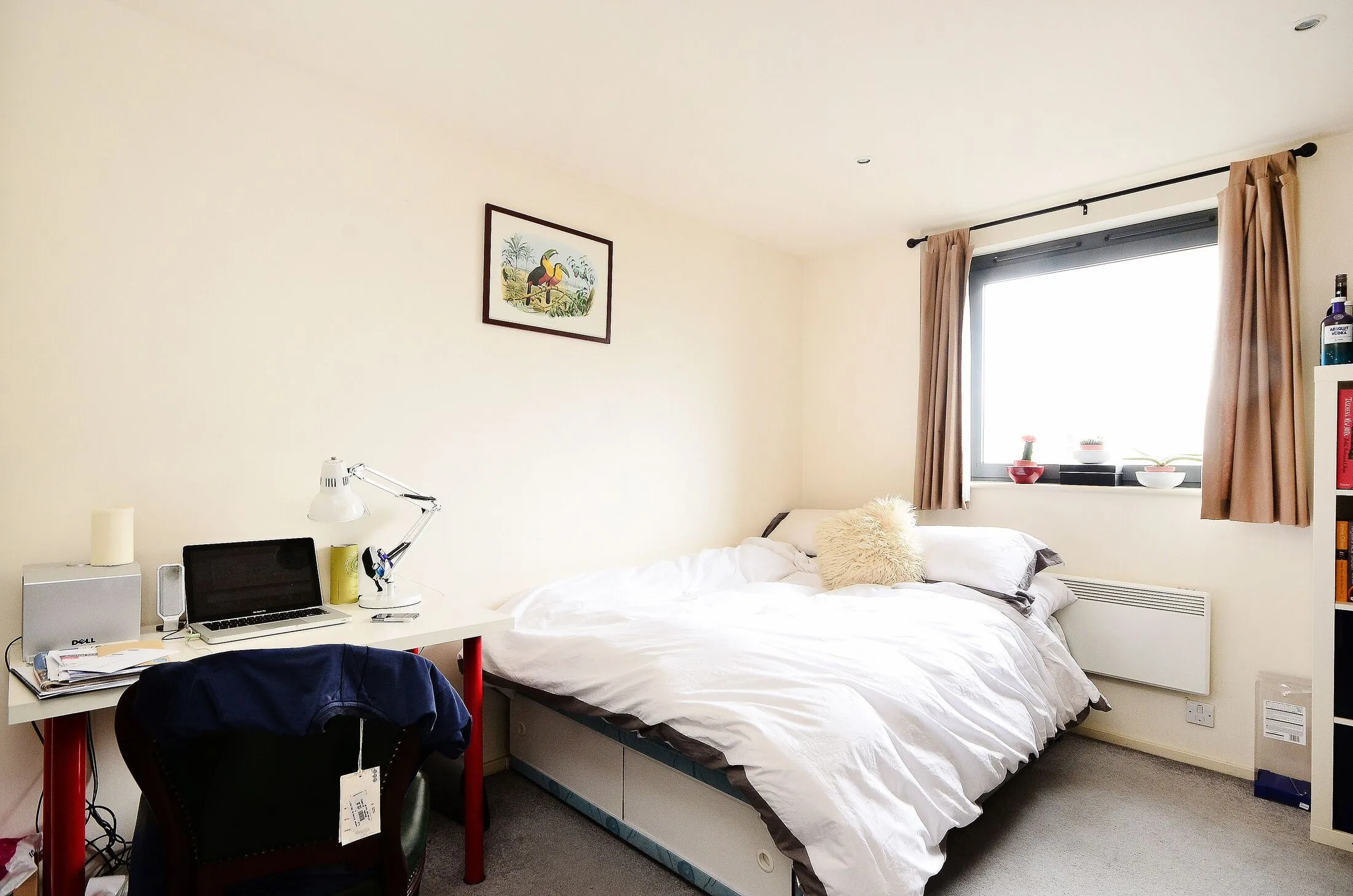 Flat Devonport Street in Greater London