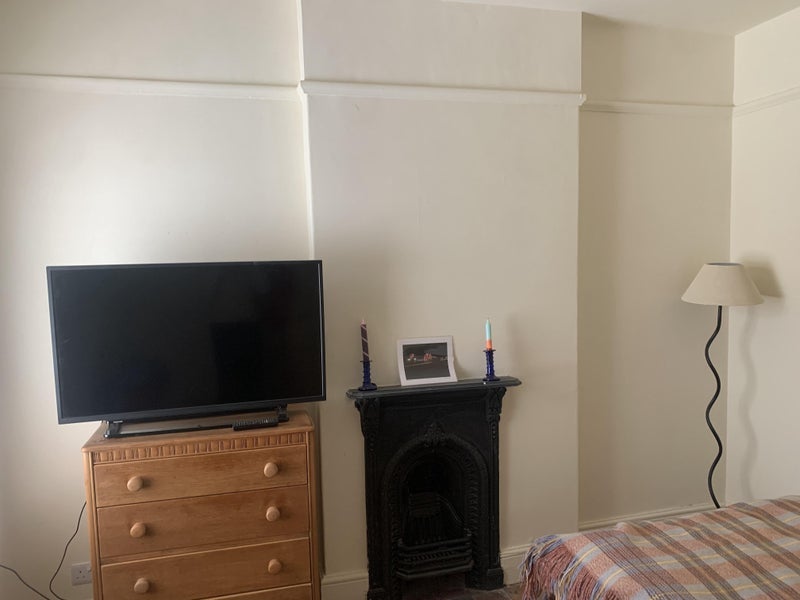 Room Bruce Street in Cardiff
