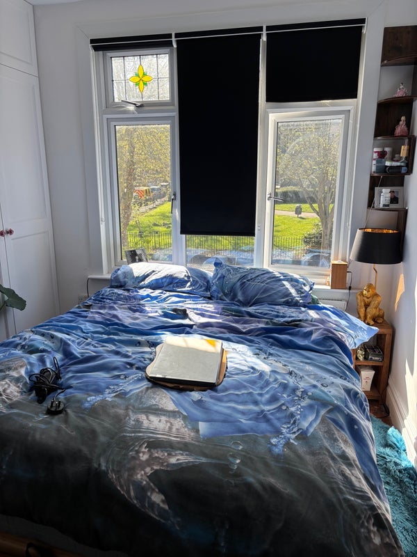 Room McLeod Road in Greater London