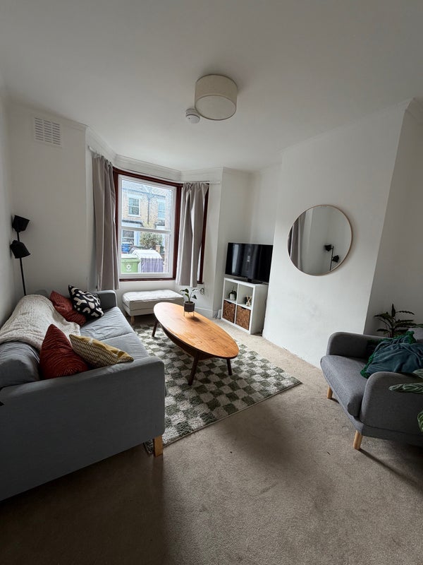 Room Astbury Road in Greater London