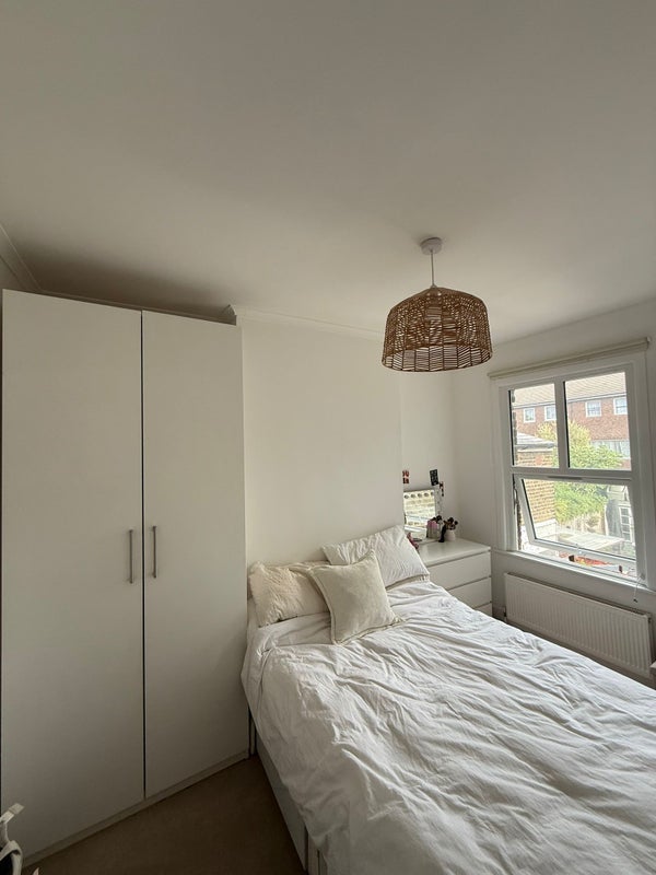 Room Astbury Road in Greater London
