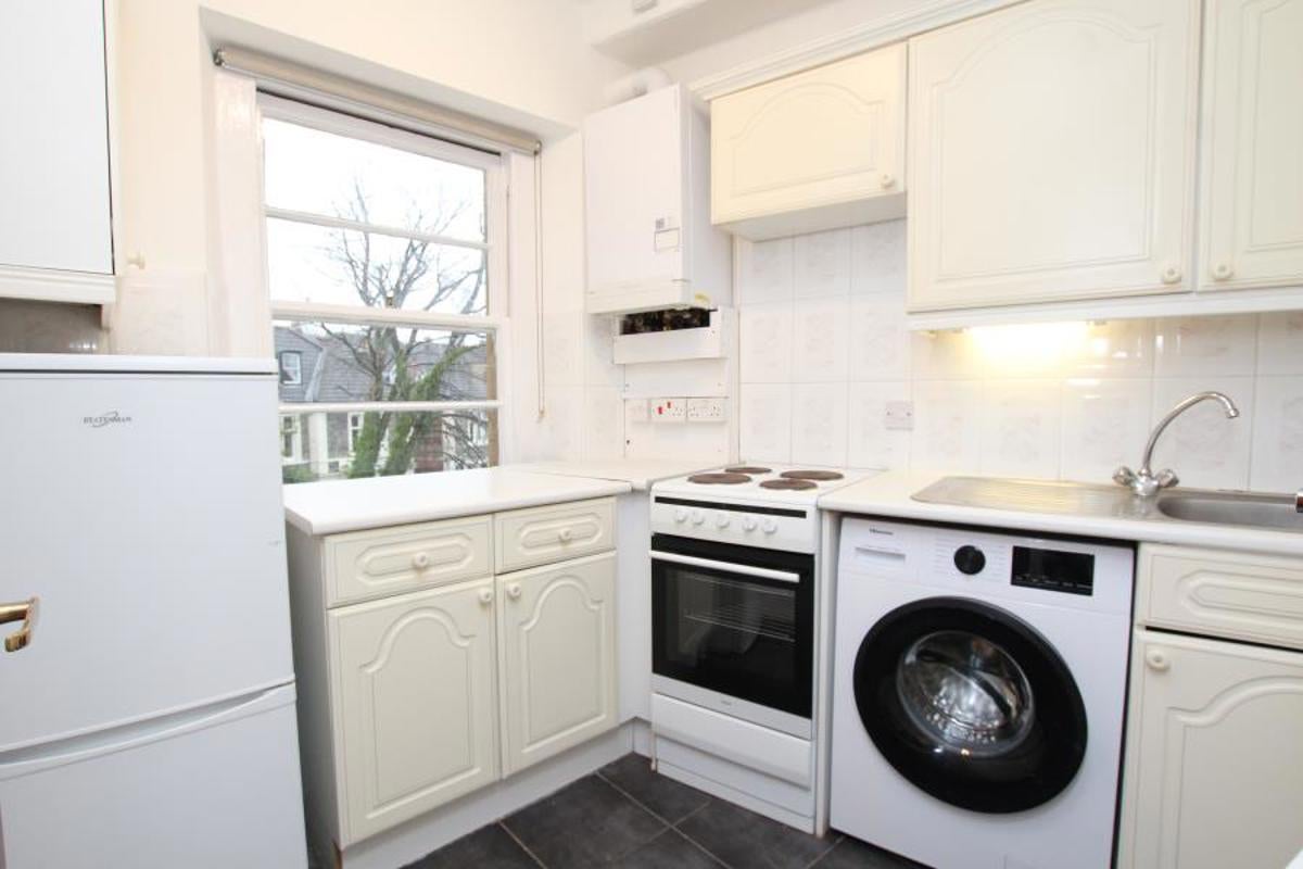 Flat Whatley Road in Bristol