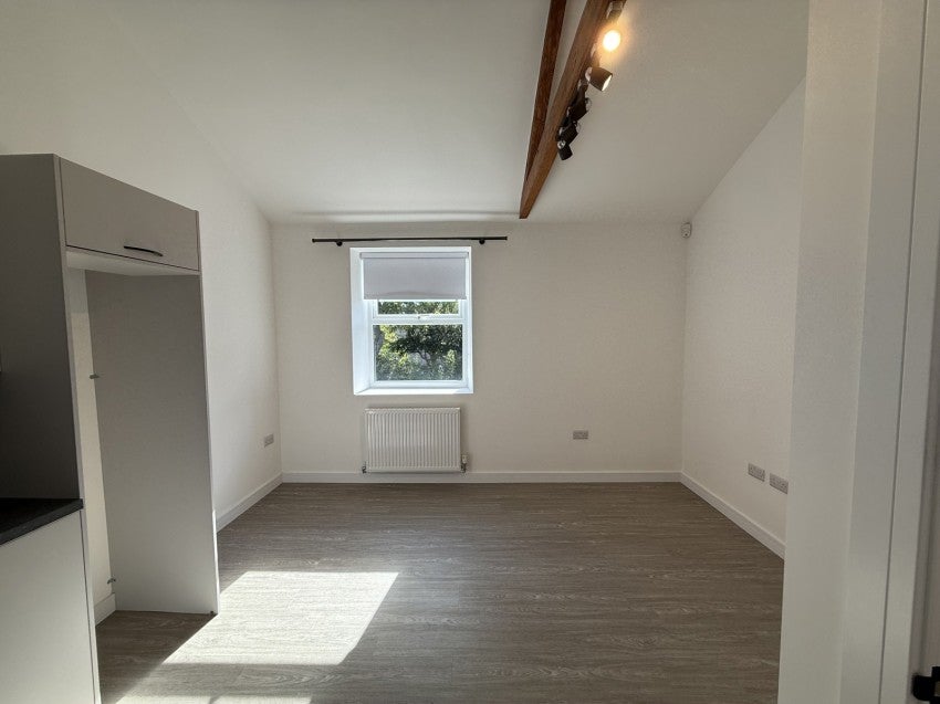 Flat Otley Road in Harrogate