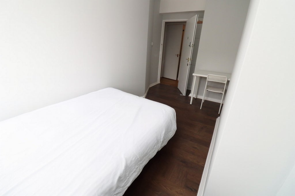 Room Globe Road in Greater London