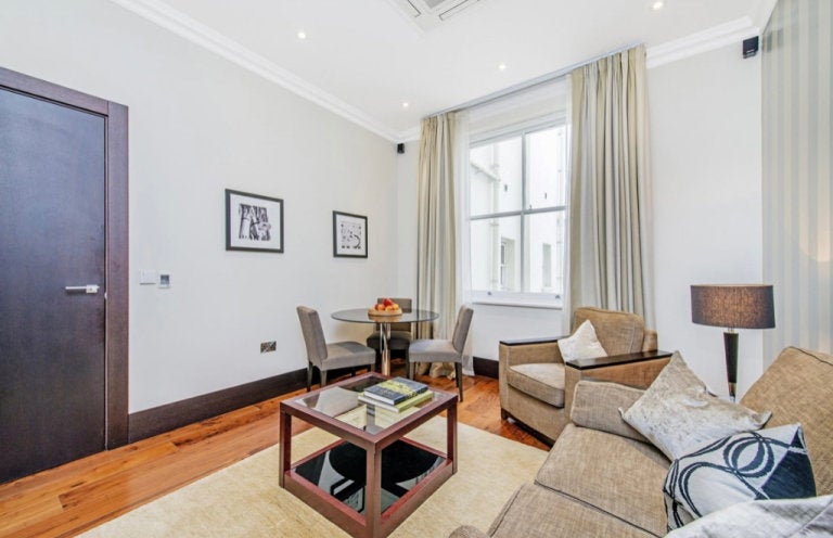 Flat Queen's Gate in Greater London