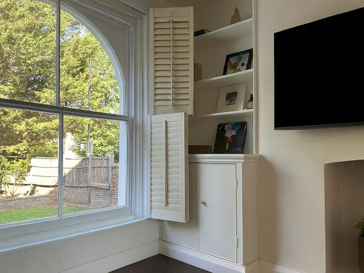 Flat Shepperton Road in Greater London