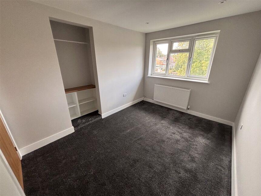 Flat Fearnville Road in Leeds