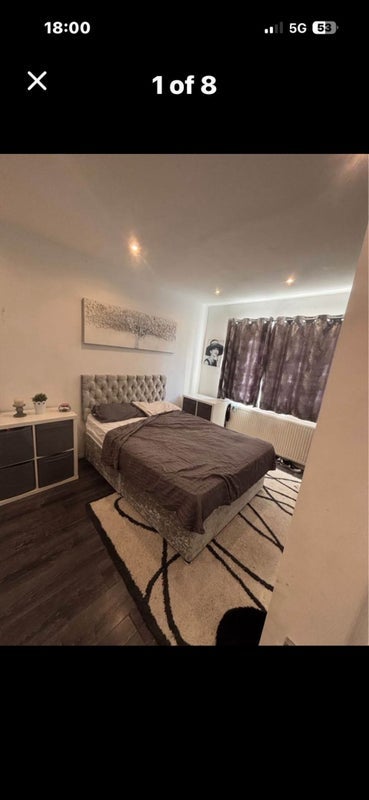 Room Tillotson Road in Greater London