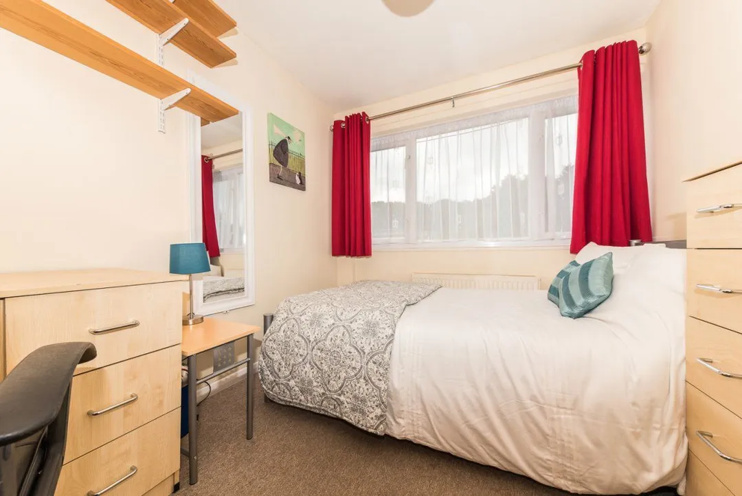 House Tennyson Avenue in Canterbury