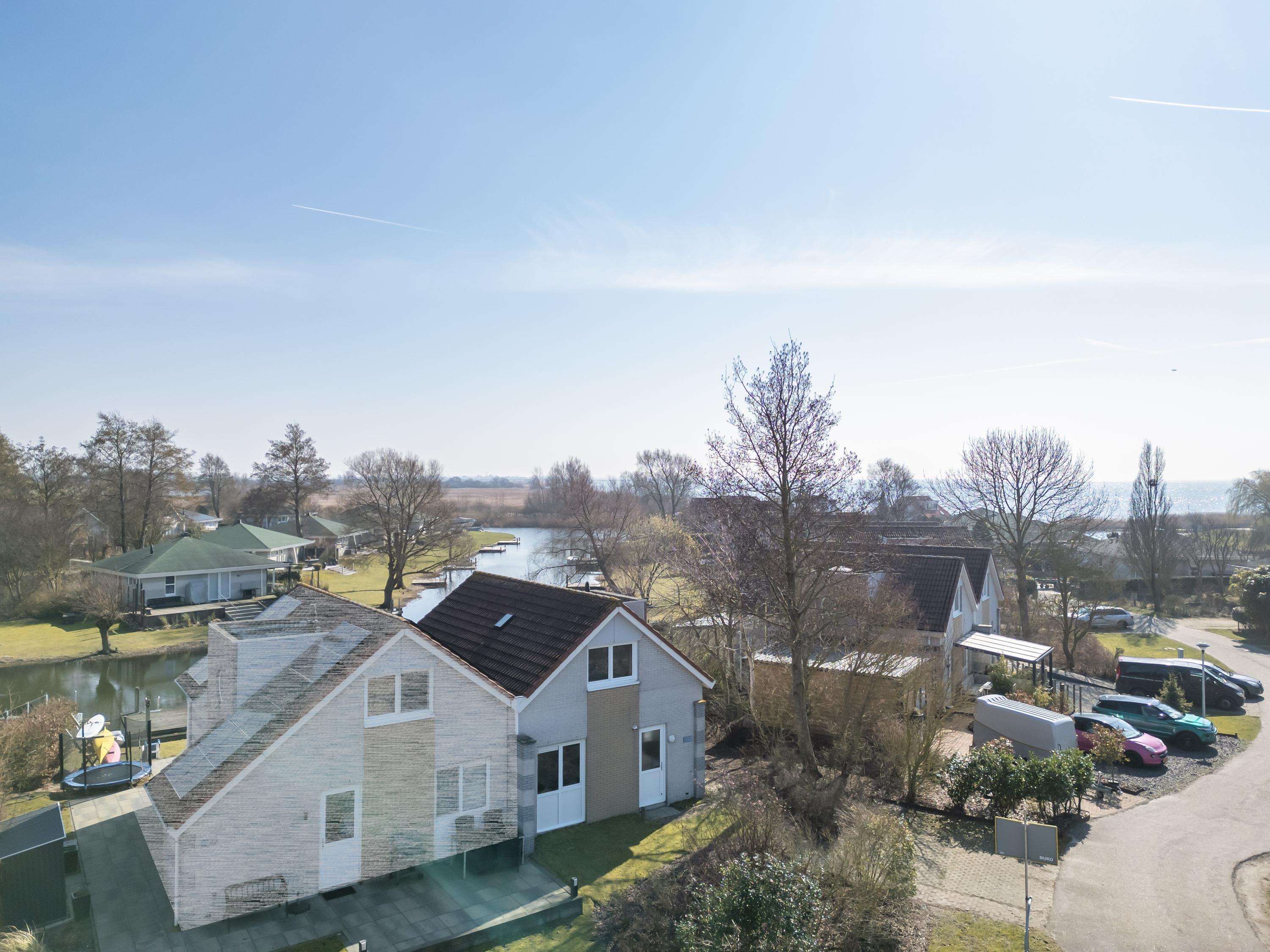 Huis De Knokkels 1 in Makkum
