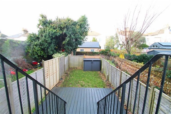 Flat Norton Road in Portslade by Sea