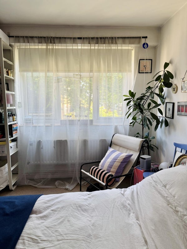 Room Amhurst Road in Greater London