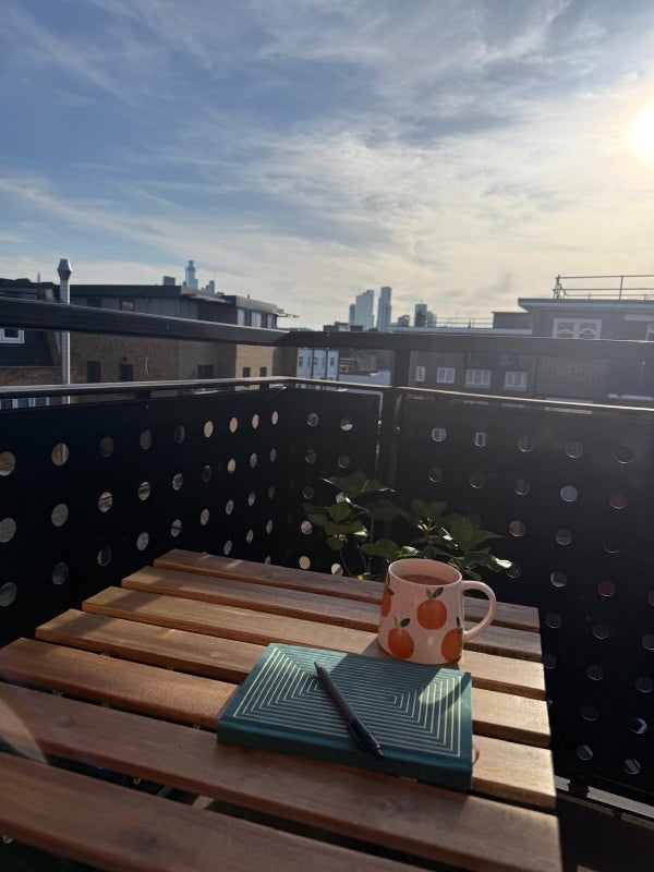 Room Ellsworth Street in Greater London