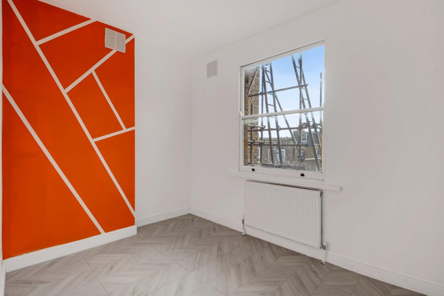 Flat Amhurst Road in Greater London