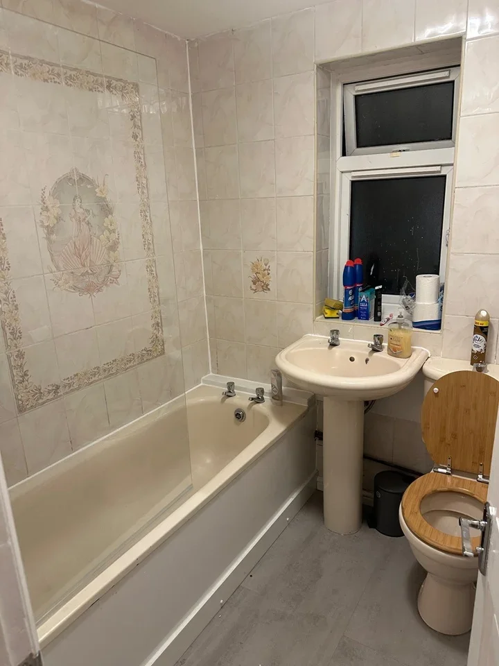 Room Heathway in Greater London