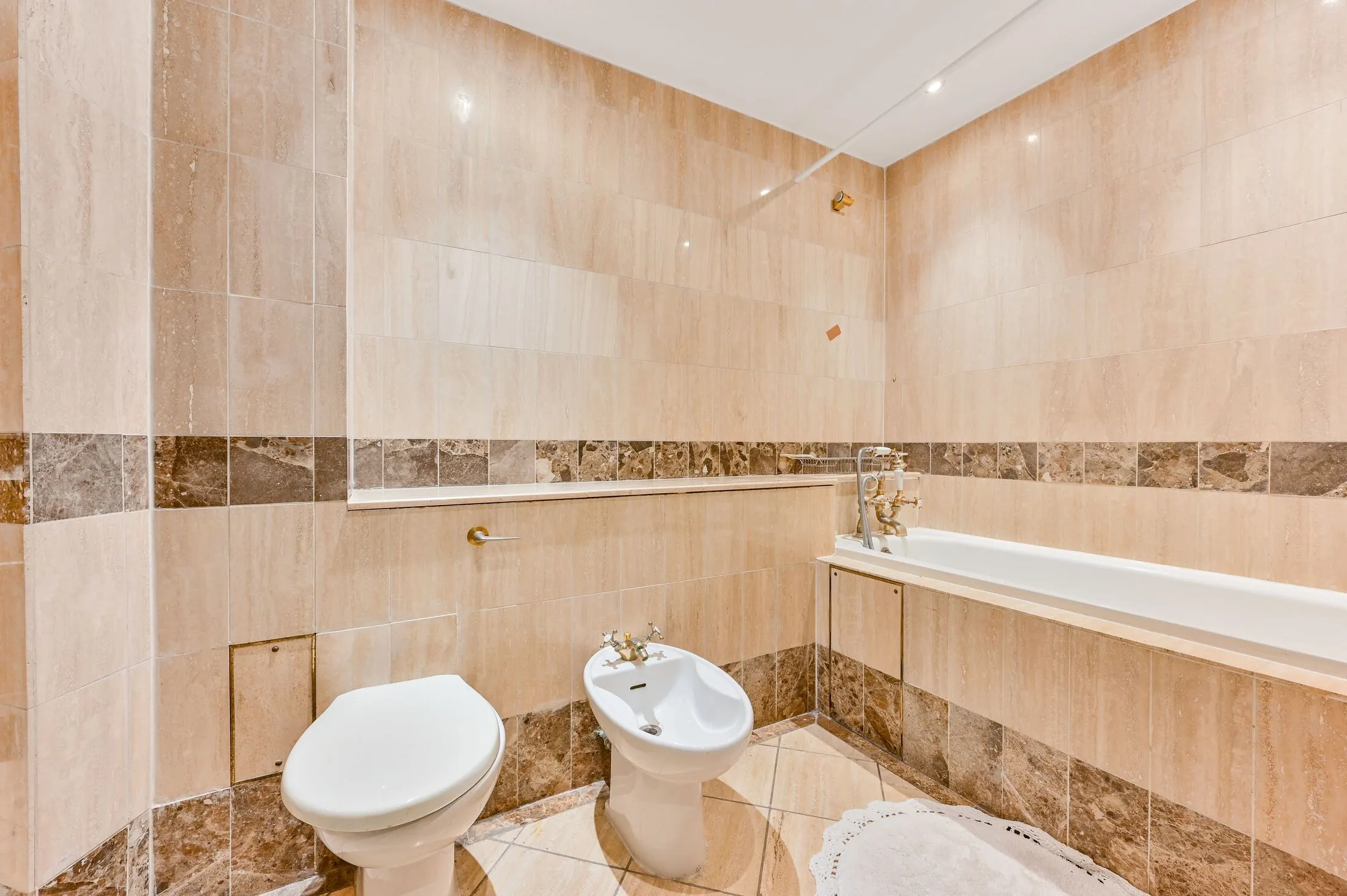 Flat Hyde Park Square in City of Westminster