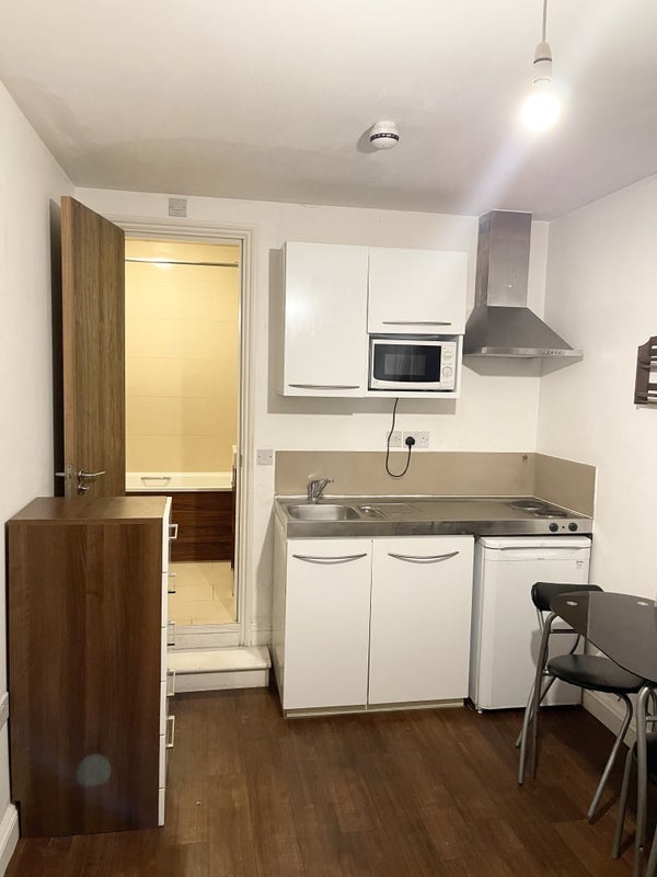 Flat Talgarth Road in Greater London
