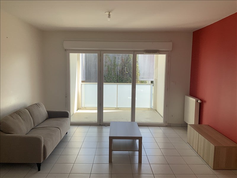 Flat Allée Aimé Césaire in Pessac