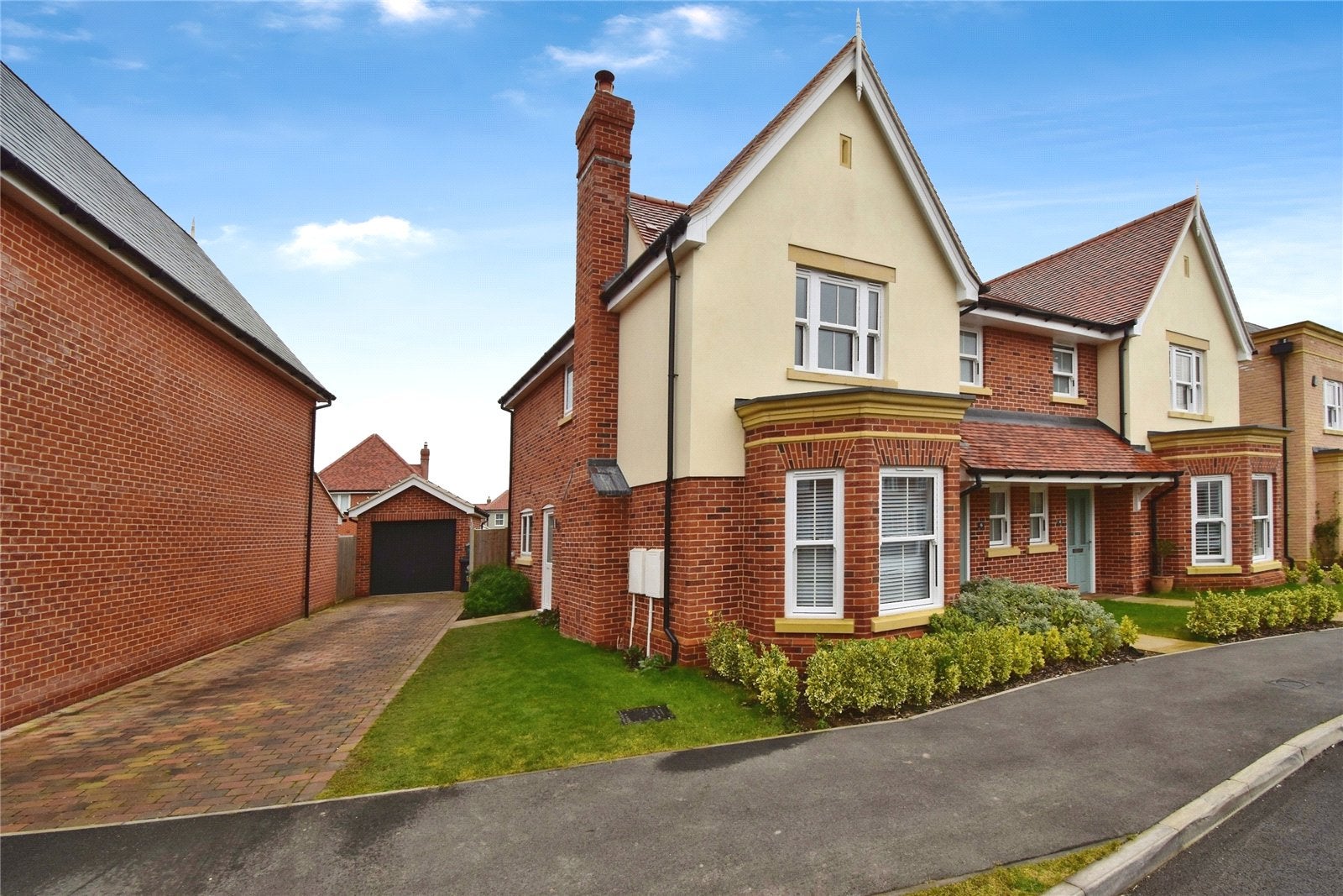 House Rosefields in Lawford