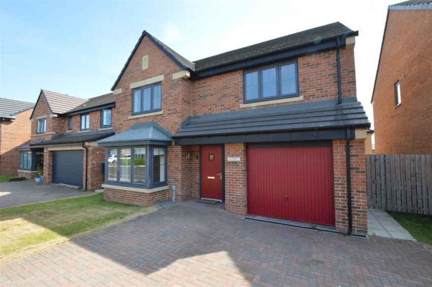 House Kentbeck Drive in Hurworth-on-Tees