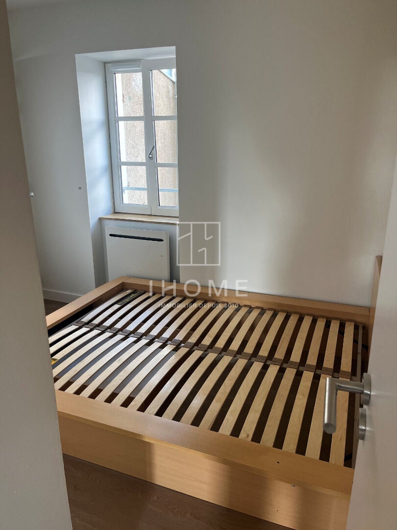 Flat Place du Lycée in Angers