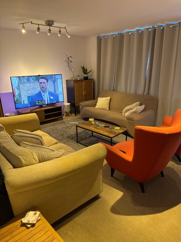 Room Clements Road in Greater London