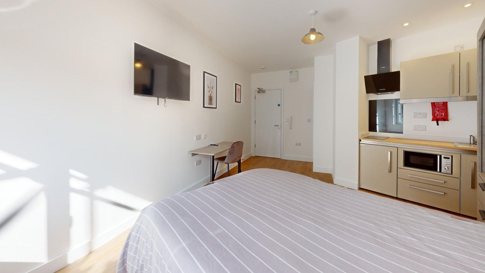 Room Lemyngton Street in Charnwood