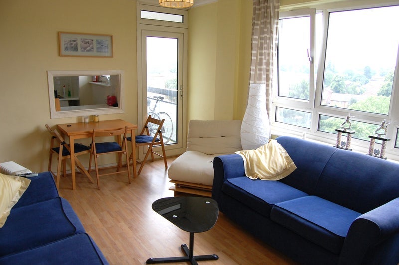 Flat Whitlock Drive in Greater London