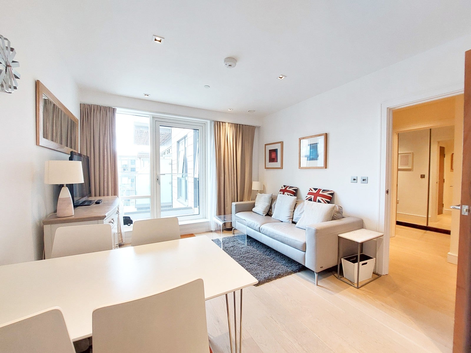 Flat Longfield Avenue in Greater London