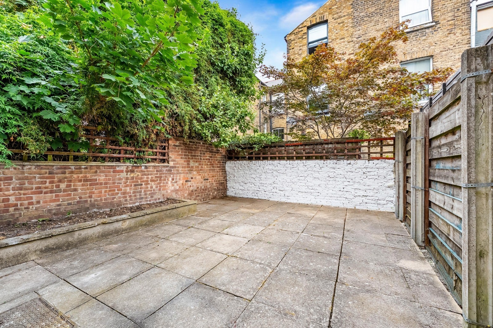House Belgrade Road in Greater London
