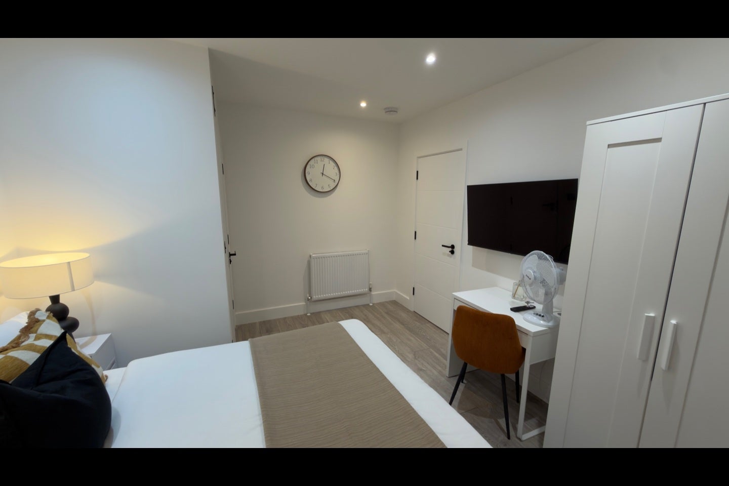 Room Albert Square in Greater London
