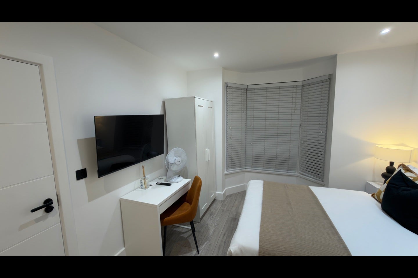 Room Albert Square in Greater London