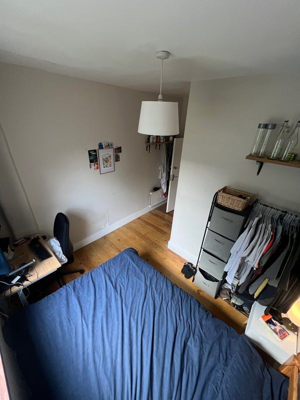 Room Benthal Road in Greater London