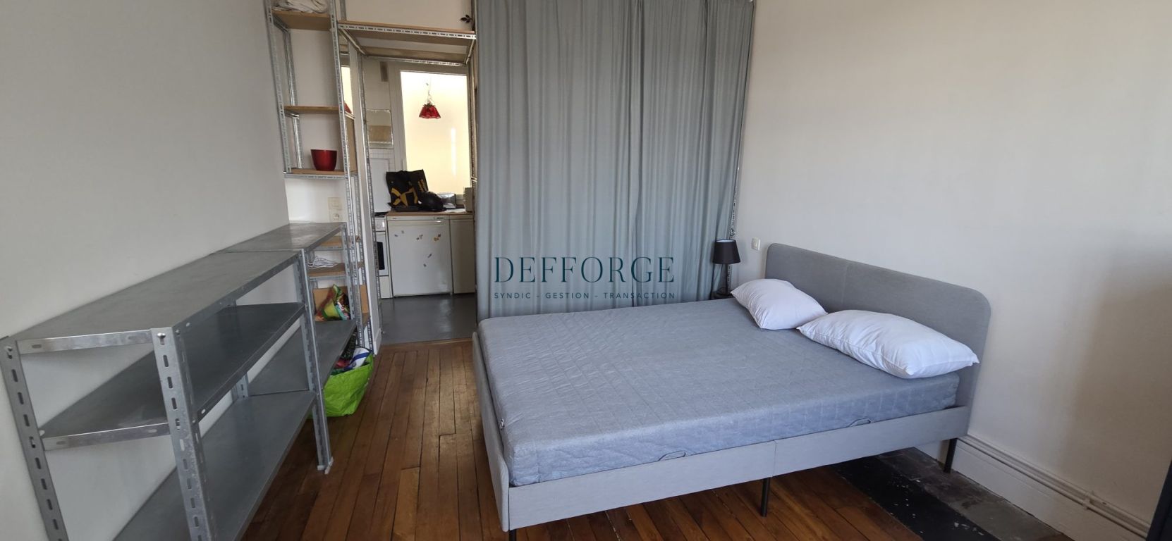 Flat Rue Sorbier in Paris