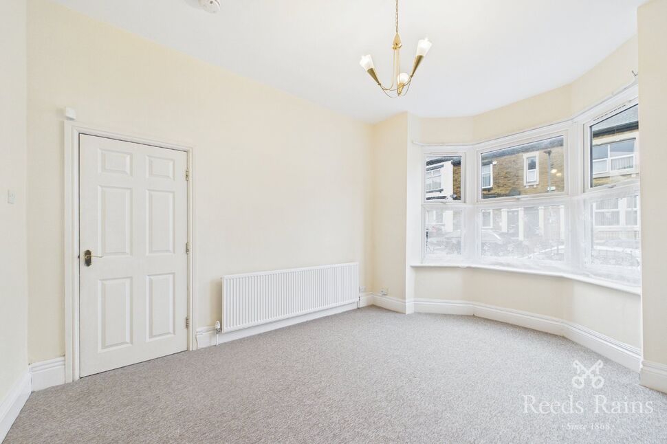 House Fieldhead Road in Sheffield