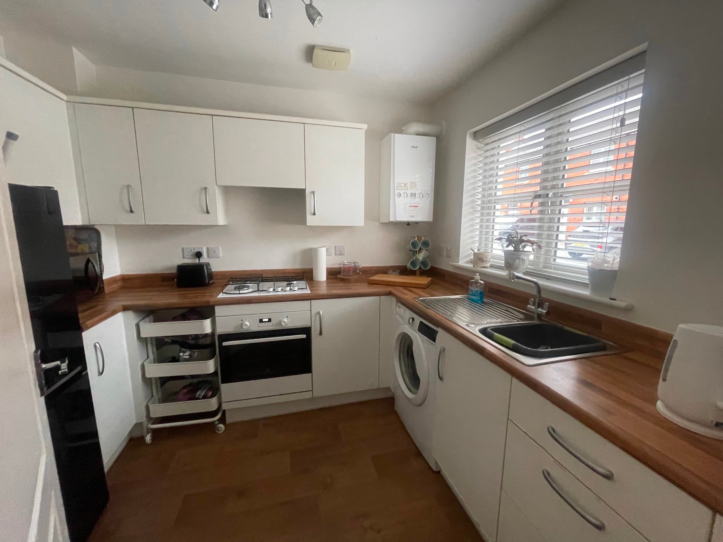 House Lle Crymlyn in Coed Darcy