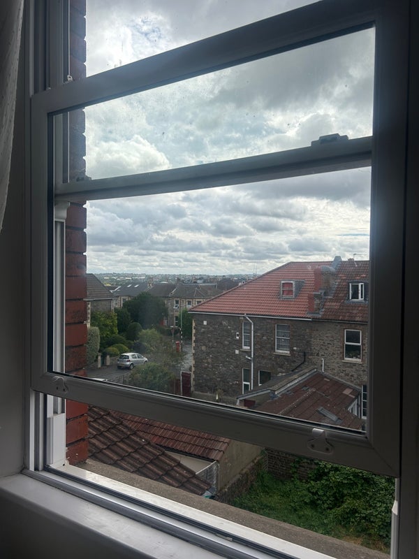 Room Walsingham Road in Bristol