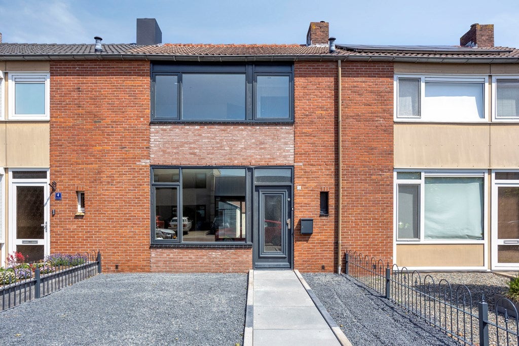 Thomas van Heereveldstraat 2 a in Weurt