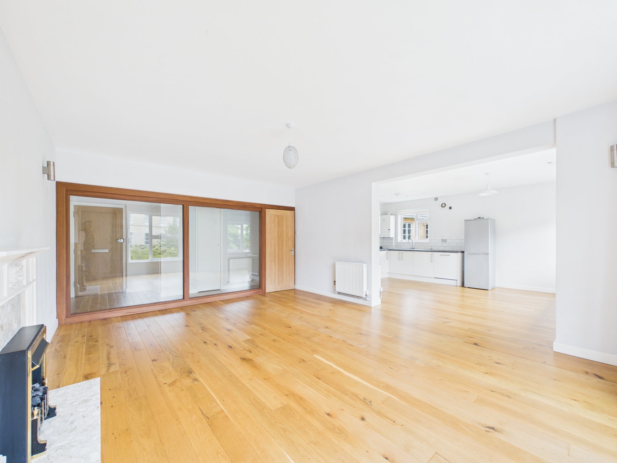 Flat Lansdown Crescent in Cheltenham