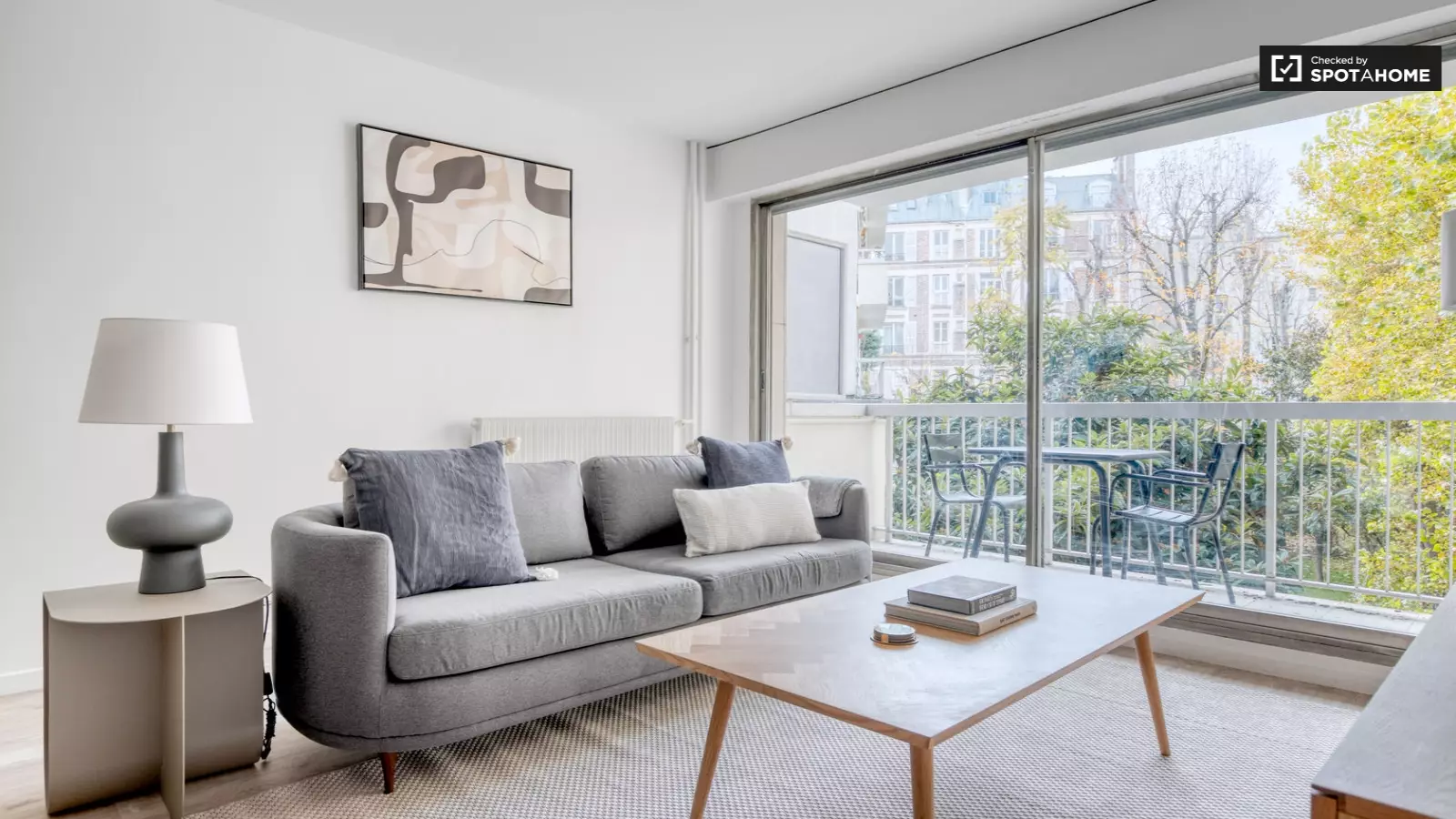 Flat Rue d'Assas in Paris